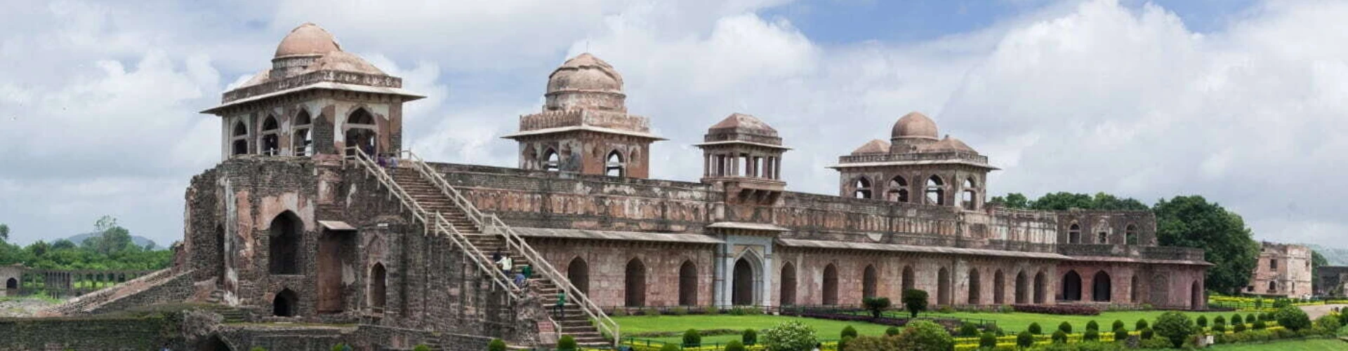Mandu Heritage Taxi Tour